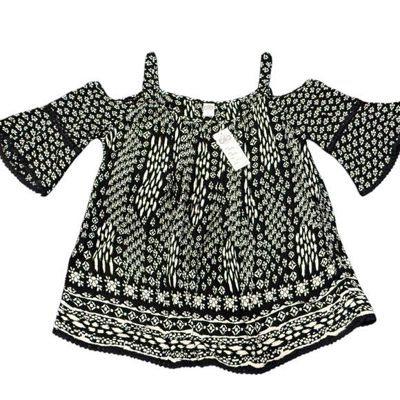 Bila Tops - NWT BILA BLACK AND WHITE PRINT COLD SHOULDER BLOUSE SZ L